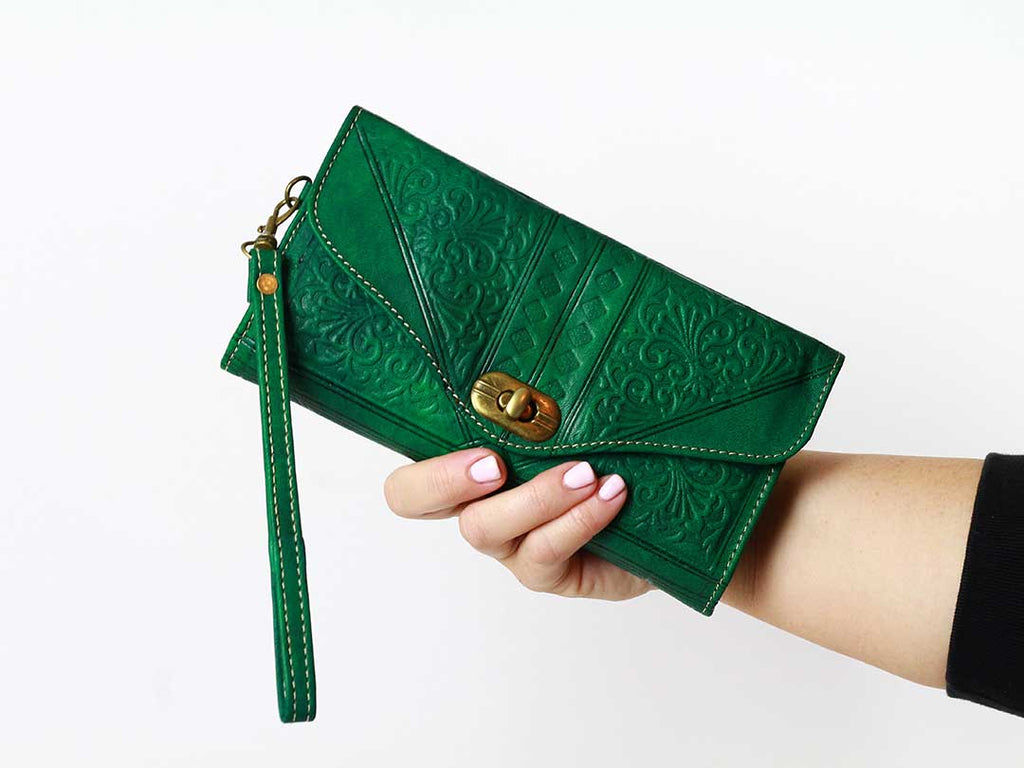 moroccan green trifold leather wristlet